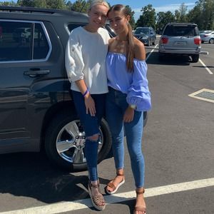 Meet your Posher, Abbie